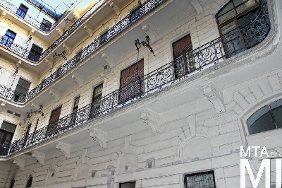 IMG_6558_Alkotmány u. 10_udvari homlokzat_részlet.jpg