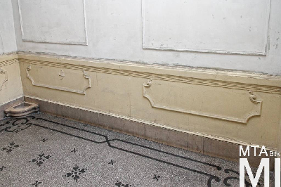 IMG_6515_Alkotmány u. 10_lépcsőház.jpg