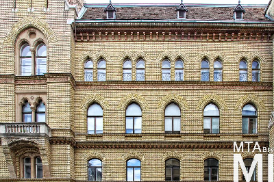 IMG_6261_Alkotmány u. 12_Nagy Ignác u_homlokzatrészlet.jpg