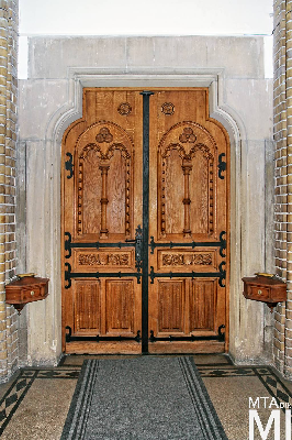 IMG_8697_Alkotmány u. 12_templombelső.jpg