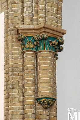 IMG_8661_Alkotmány u. 12_templombelső.jpg