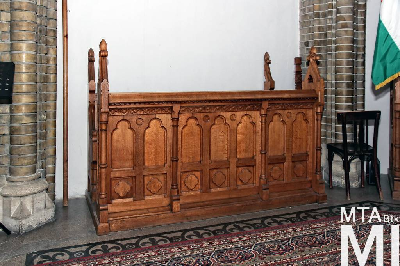 IMG_8673_Alkotmány u. 12_templombelső.jpg