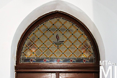 IMG_8817_Alkotmány u. 12_belső_ajtórészlet.jpg