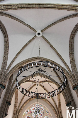 IMG_8765_Alkotmány u. 12_templombelső.jpg