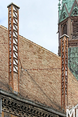 IMG_8890_Alkotmány u. 12_templomkülső_udvari nézet.jpg