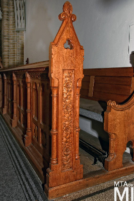 IMG_8677_Alkotmány u. 12_templombelső.jpg