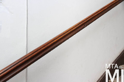 IMG_8907_Alkotmány u. 12_lépcsőház.jpg